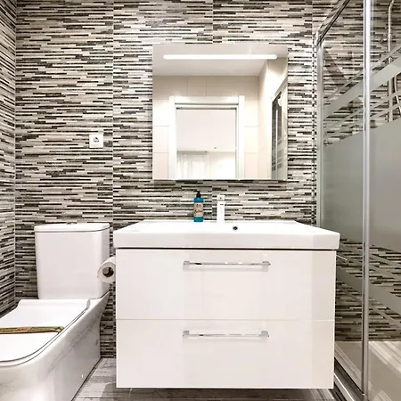 Lujoso Piso En Casco Viejo. Bilbao. Free Wifi. Апартаменты *