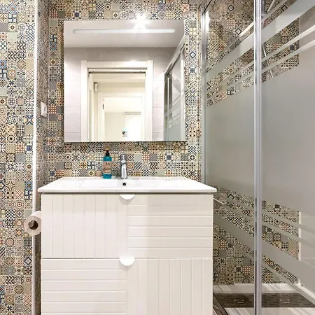 Апартаменты Lujoso Piso En Casco Viejo. Bilbao. Free Wifi. Бильбао