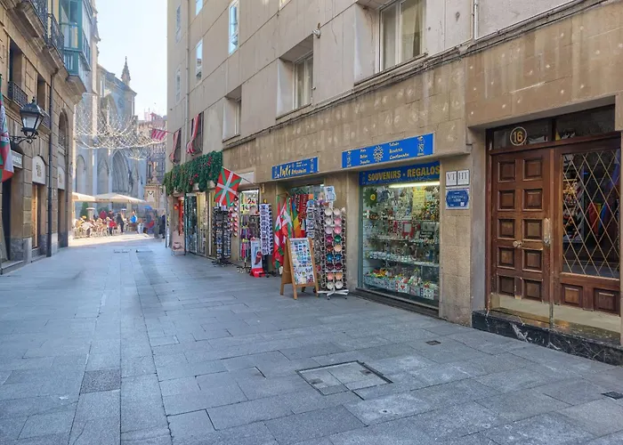 Lujoso Piso En Casco Viejo. Bilbao. Free Wifi. ビルバオ